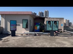 غرفة عرض شاشة LCD في الخارج