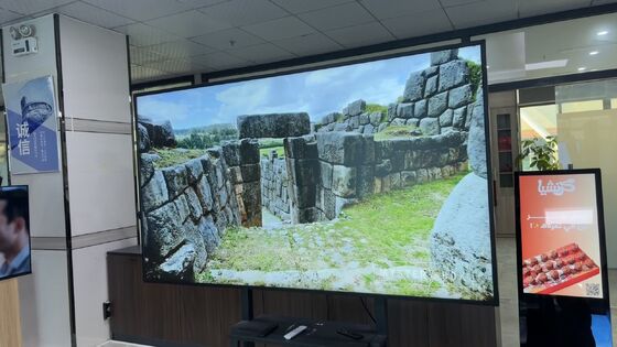 86 بوصة 2000 نيت 4K IP55 ضوء ضوء ضوء ضوء